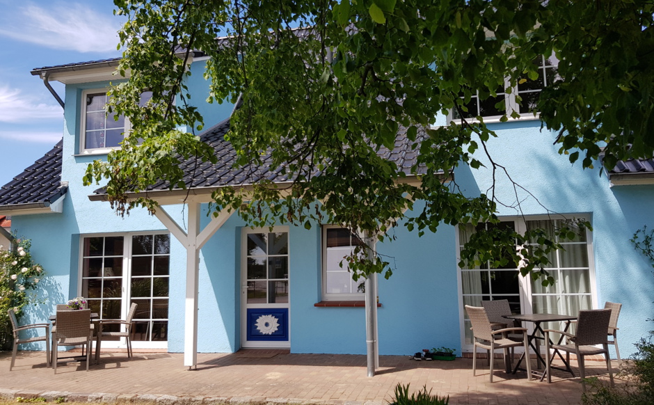 Ferienwohnung, Pruchten Ferien, blaues Haus Ostsee